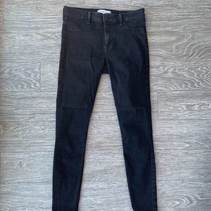 Abercrombie | Mid Rise Jean Legging | Black | 27 | 4S